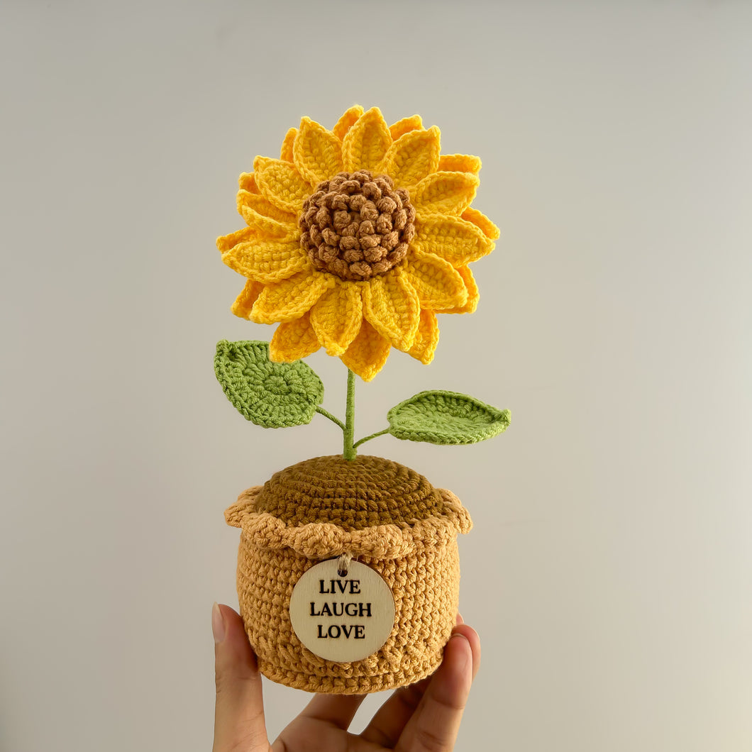 Kiyarnmi Handmade Crochet Classic Sunflower in Pot